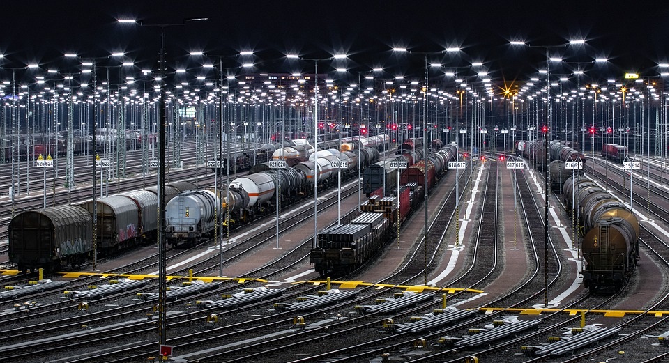 Rail freight forwarding