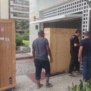 Globalia Sao Paulo/Itajai moves a very sensitive high-value shipment consisting of two sculptures