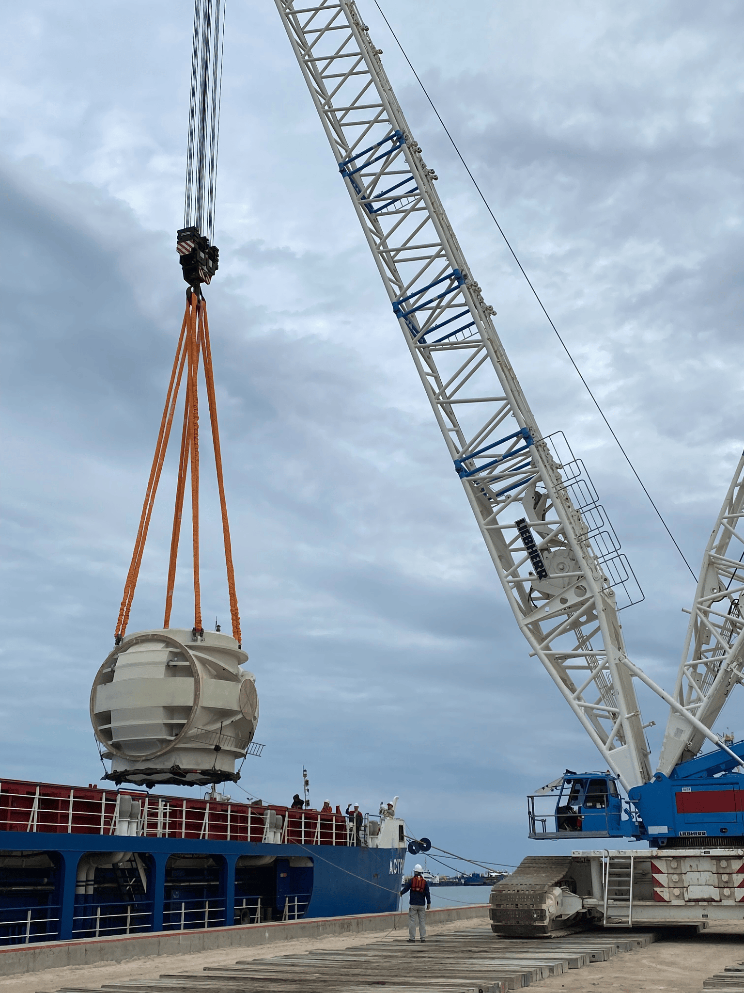 oversized shipment by Globalink Logistics